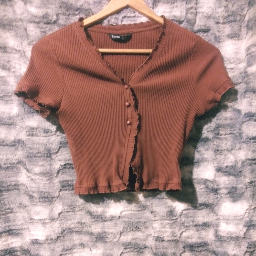 ❤  Shein rust colored crop top. Size small